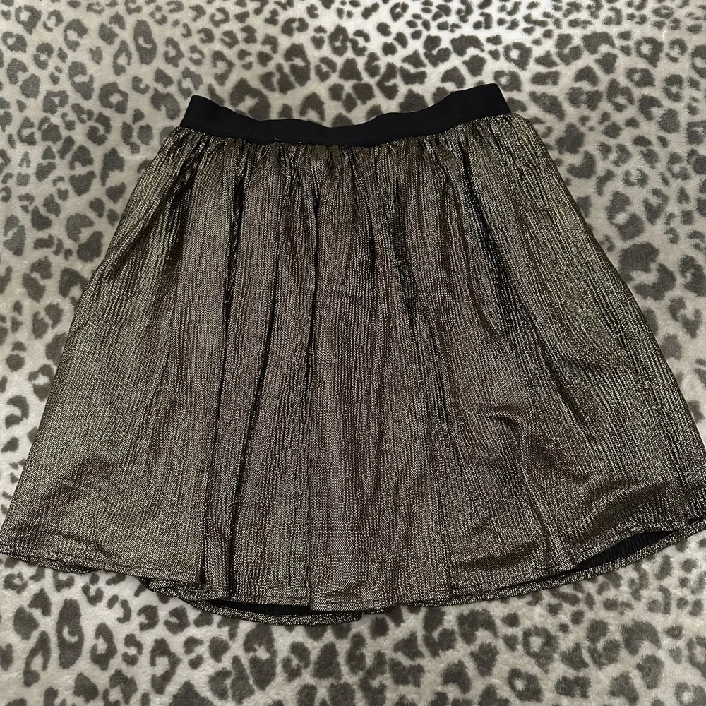 GapKids Shiny Metallic Skirt in Gold Size 12 Regular Girls